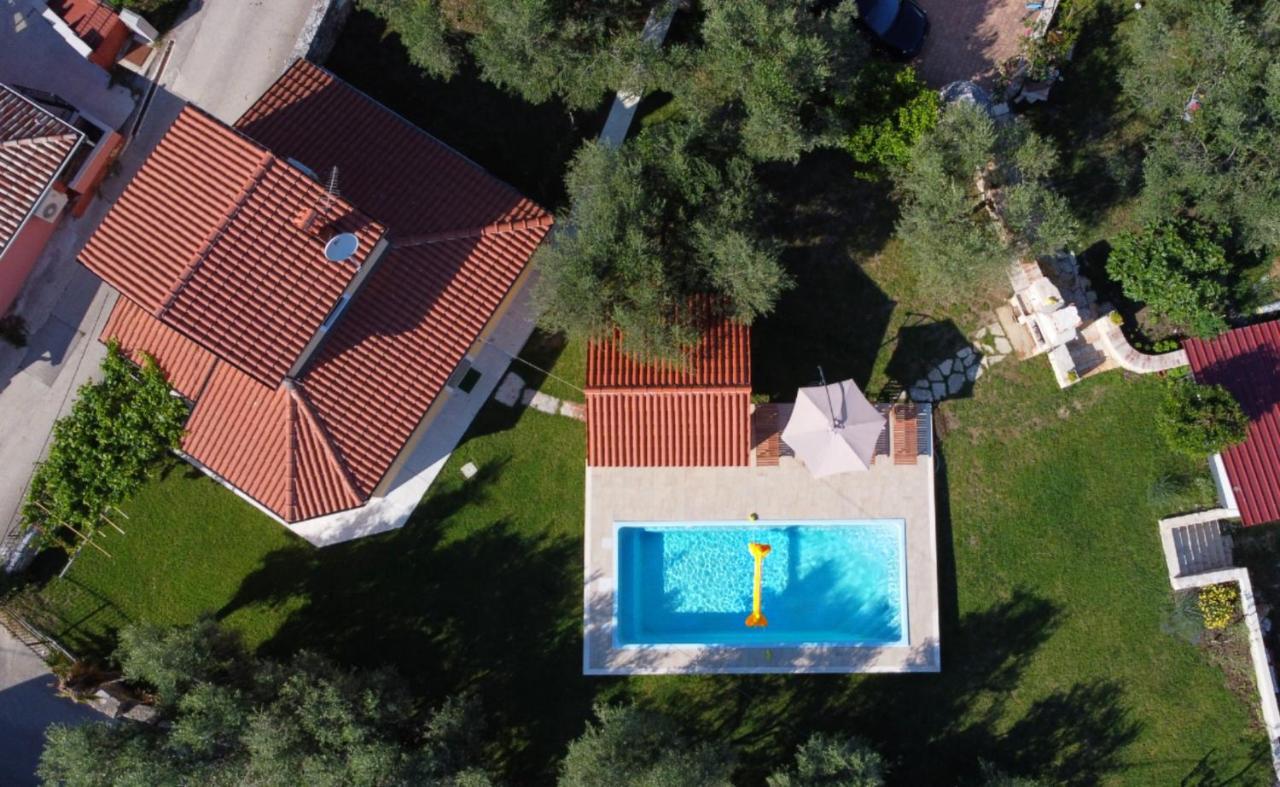 Damjanic Holiday House ブルトニグラ エクステリア 写真