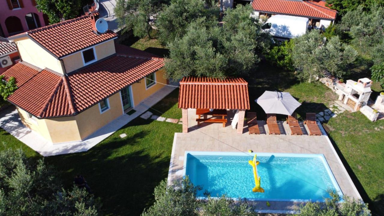 Damjanic Holiday House ブルトニグラ エクステリア 写真